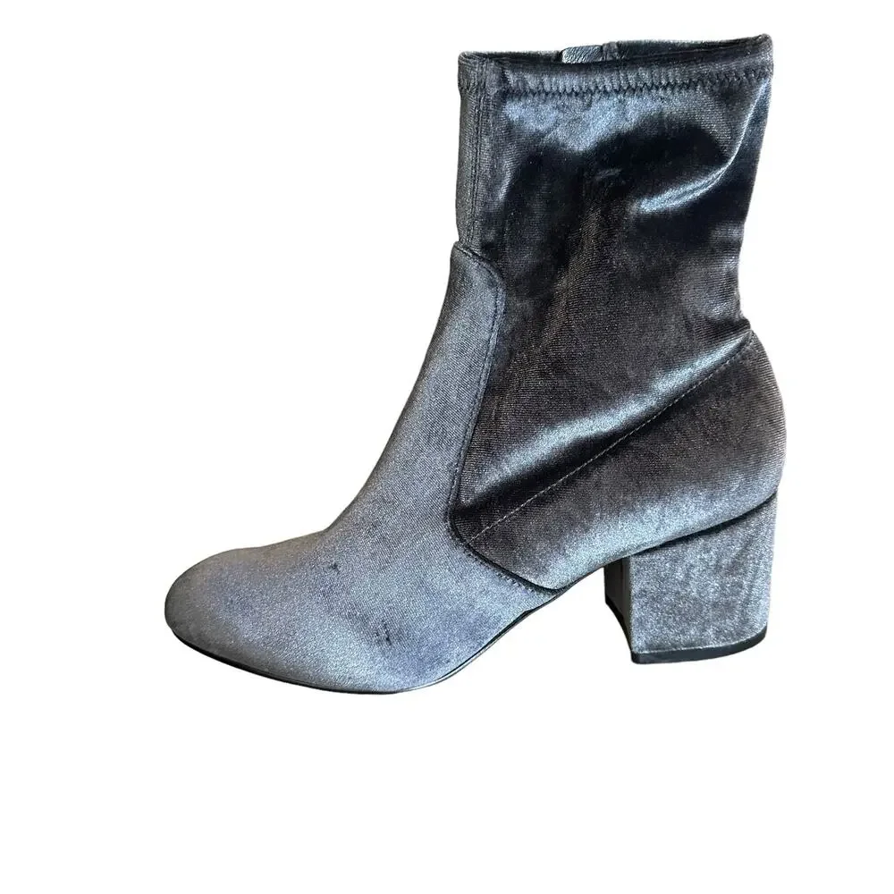 Ivanka‎ Trump Presli  velvet booties grey size 7. - Picture 4 of 10